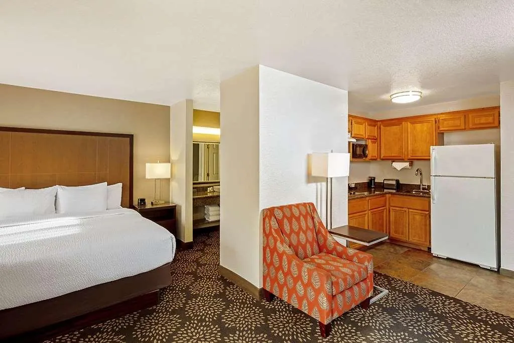 La Quinta By Wyndham Las Vegas Redrock/Summerlin מלון